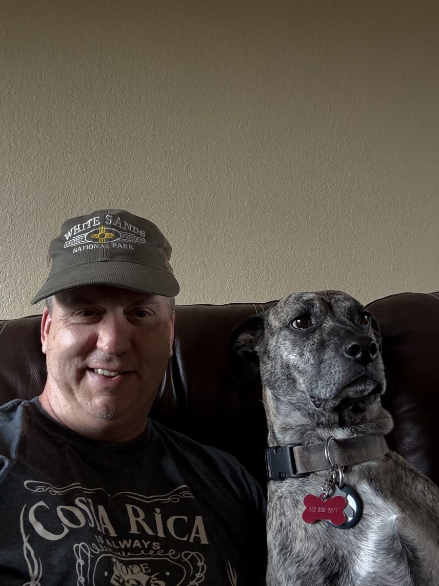 Selfie co-star